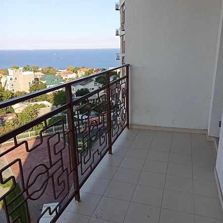 Самостоятельная Квартира Apartment Odessa Exterior photo